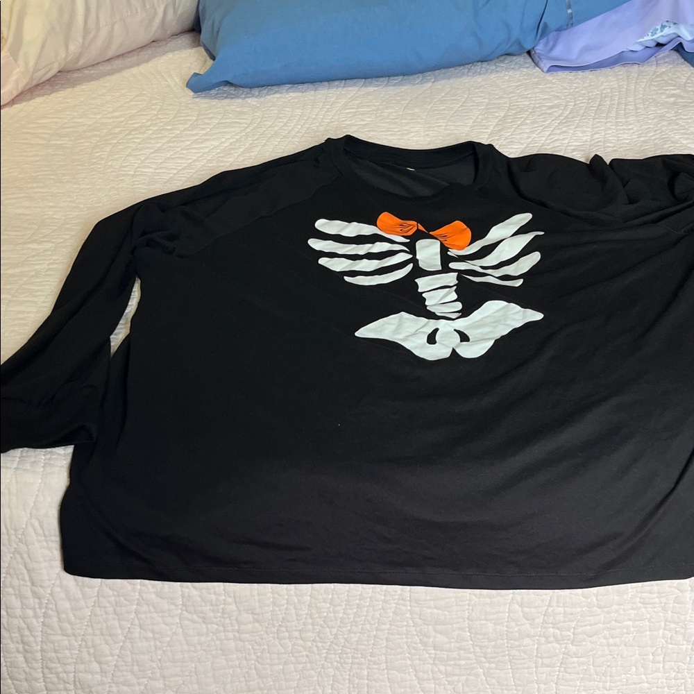 Men's Black Skeleton Graphic Long Sleeve Shirt
